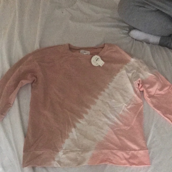 Light pink and white tie dye sweatshirt for women size small. It’s aerie offline - Picture 1 of 3